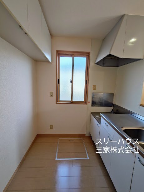 拡大写真:豊前市大字赤熊 101のキッチン