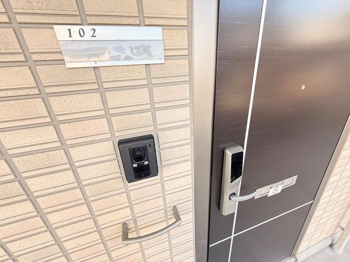 拡大写真:豊前市青豊 1階102の玄関