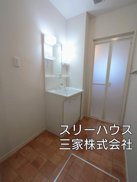 拡大写真:豊前市大字赤熊 1階101の洗面