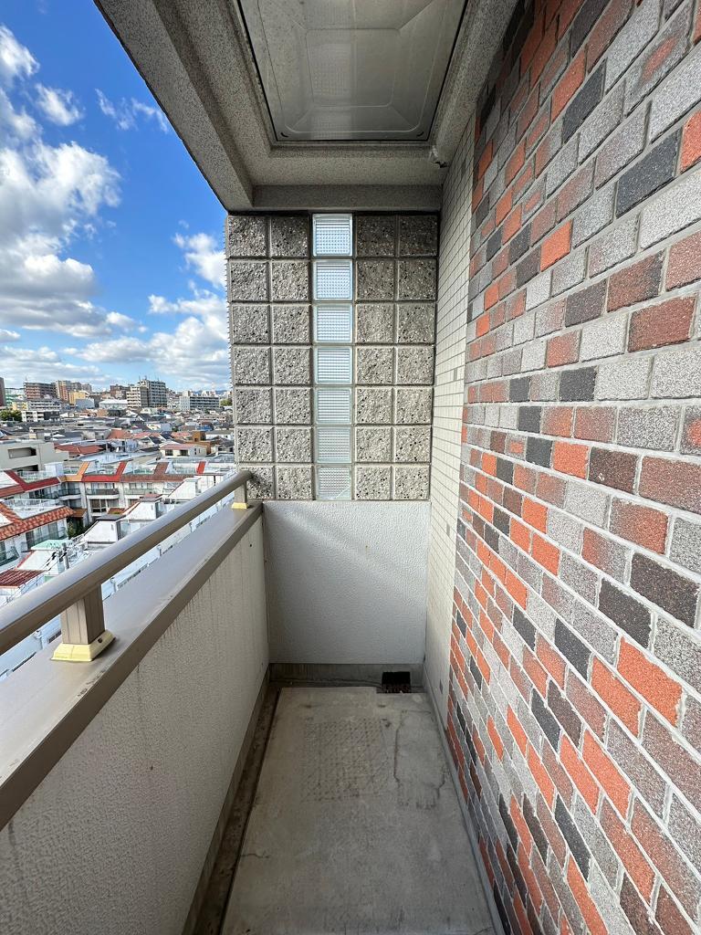拡大写真:吹田市垂水町1丁目 802のベランダ