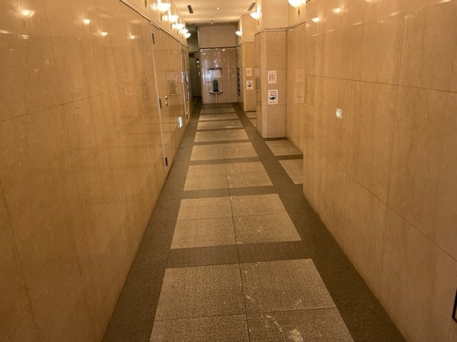 拡大写真:堺筋ビル 4階の共有部分