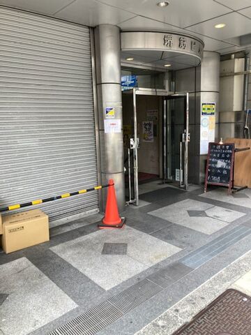 拡大写真:堺筋ビル 4階の外観写真(昼)