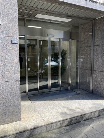 拡大写真:新町ビル 3階308の外観写真(昼)