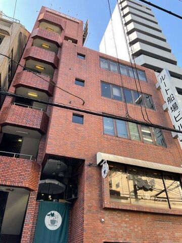 ルート船場ビルの外観