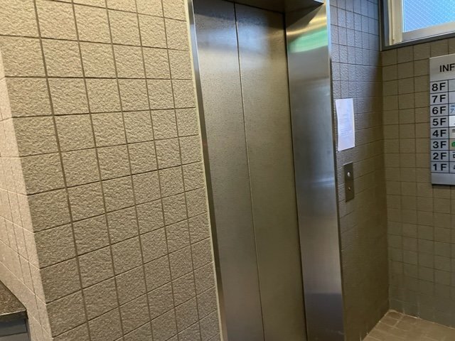 拡大写真:心斎橋MSビル 7階702の共有部分