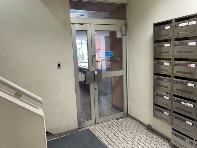 拡大写真:梅田東ビル 2階203の玄関