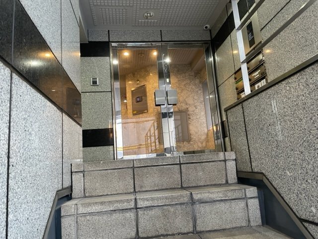 拡大写真:西本町創建ビル 7階402の共有部分