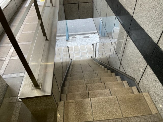 拡大写真:西本町創建ビル 7階402の共有部分