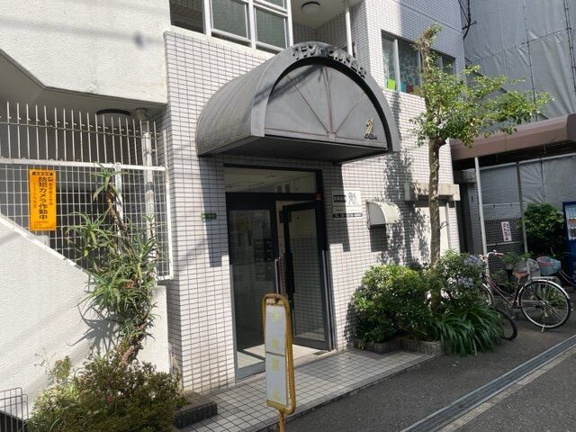 拡大写真:グラン・ビルド金本 2階202の外観写真(昼)