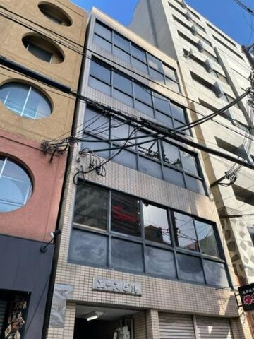 エースビルの外観