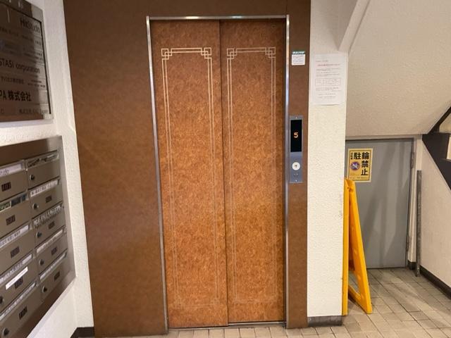 拡大写真:三洋谷町ビル 2階201の共有部分