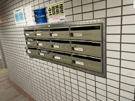 拡大写真:エスエルビル 4階402の共有部分