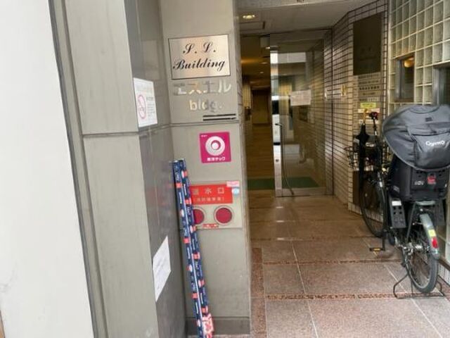 拡大写真:エスエルビル 4階402の外観写真(昼)