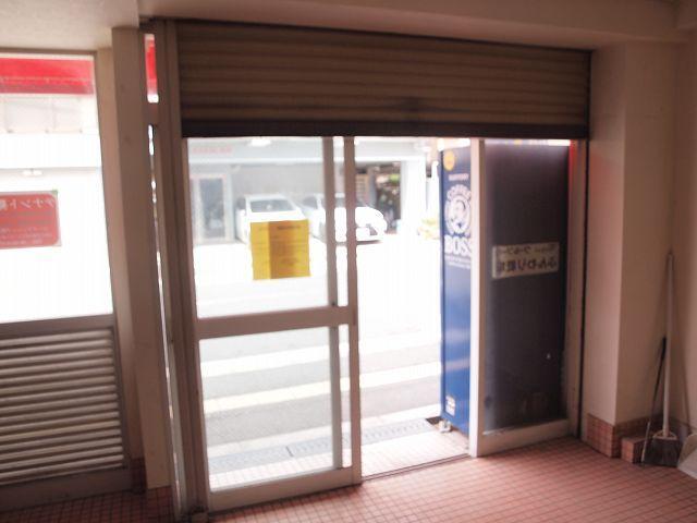 拡大写真：大阪市住吉区山之内１丁目 1Fの玄関