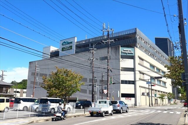 拡大写真：河内長野市三日市町 1階1aの外観写真（昼）