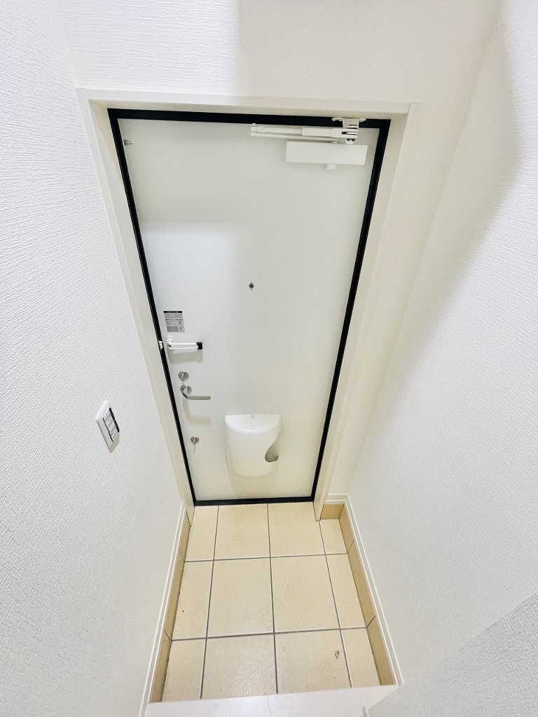 拡大写真:神戸市長田区腕塚町7丁目 2の玄関