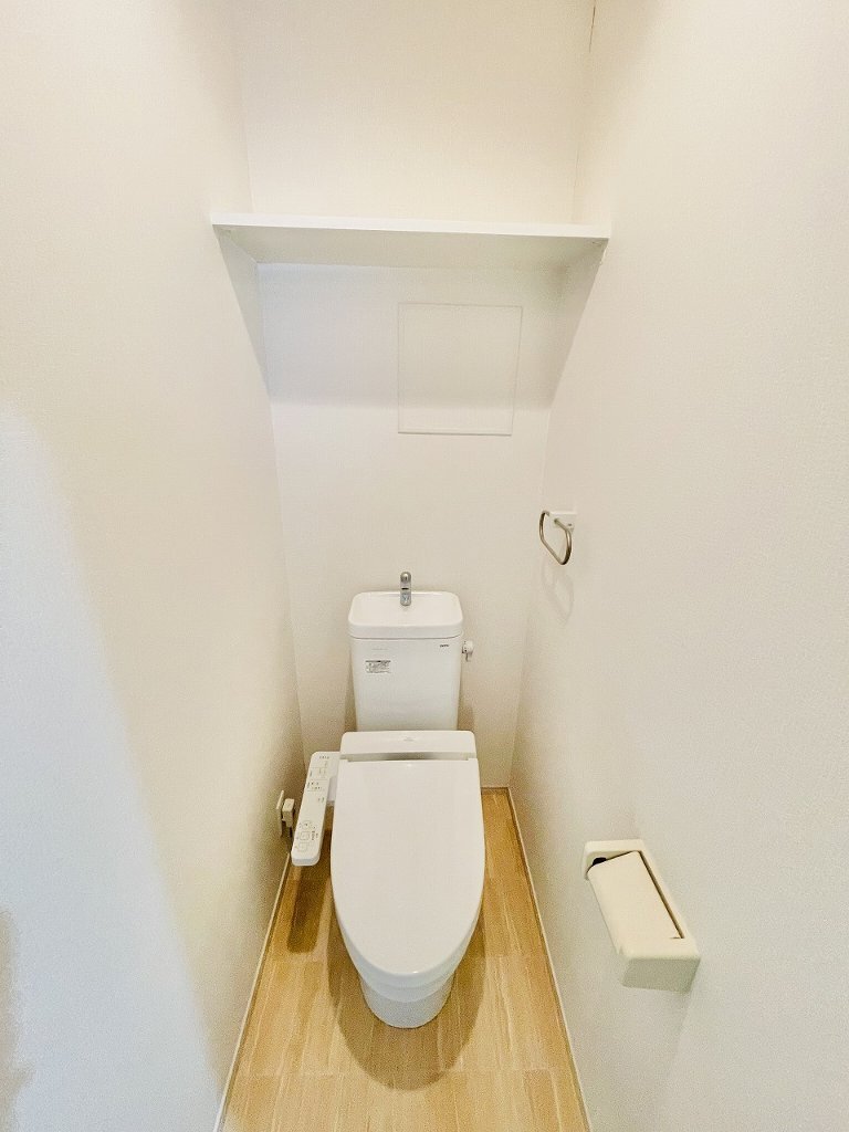 拡大写真:神戸市長田区真野町 301のトイレ