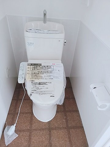 拡大写真:富田林市常盤町 1F-のトイレ