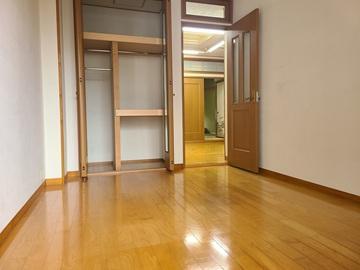 拡大写真:堺市南区庭代台2丁 2Fの室内