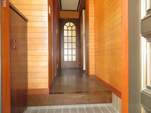 拡大写真：八日市場N様戸建 1の玄関
