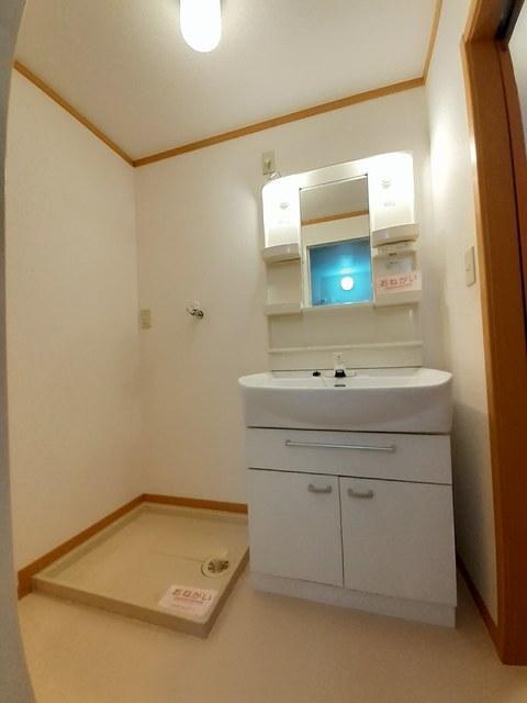 拡大写真:アルハンブラ一番館 202の洗面