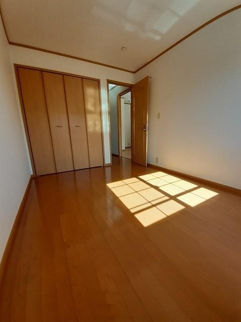 拡大写真:アルハンブラ一番館 202の室内