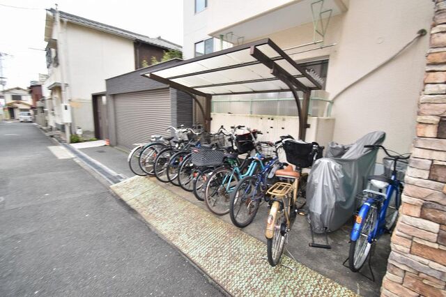 拡大写真:サンヴィラ上之宮 3階301の外観写真(昼)