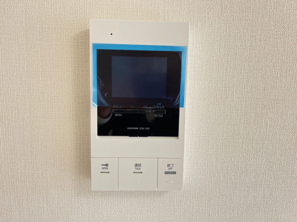 拡大写真：モンターニュ諫早 1階102のカメラ付インターホン