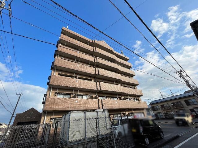 拡大写真:Lucas Isahaya 3階301の外観写真(昼)