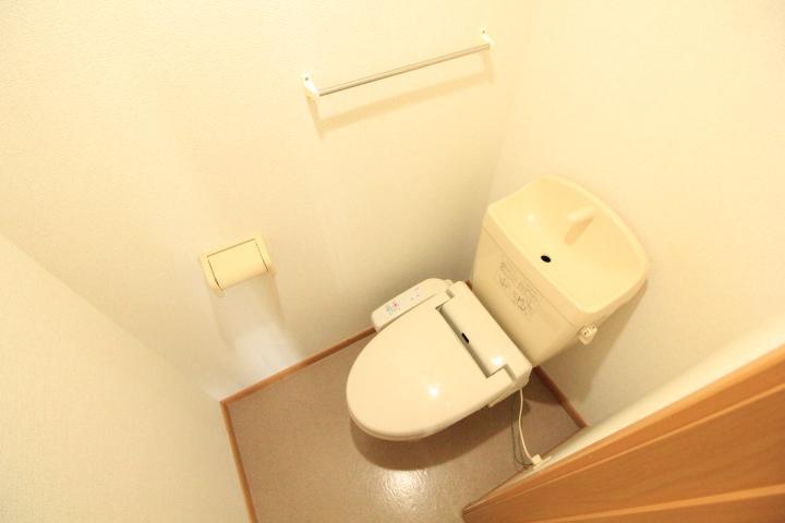 拡大写真:フルール B棟 201のトイレ
